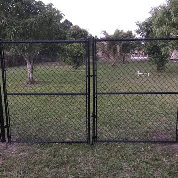 fence installation of gate in jupiter florida